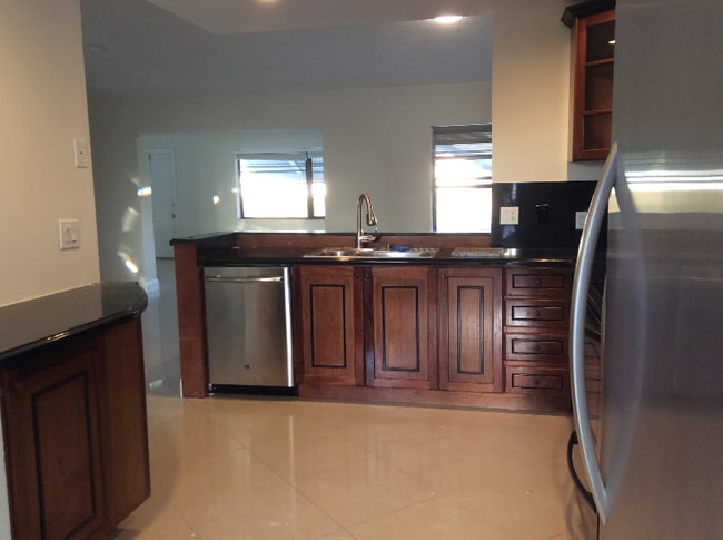 Building Photo - 19336 Carolina Cir