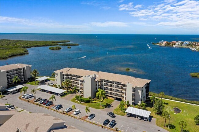 Foto del edificio - 8211 Brent St