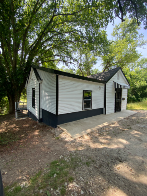 Building Photo - 1944 Jackson Ave