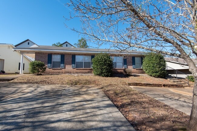 Center 645-647 - Center 645-647 Apartment