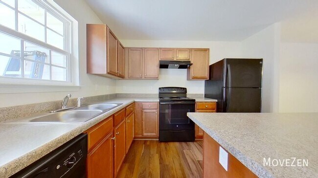 Building Photo - 113 Swan Haven Ln