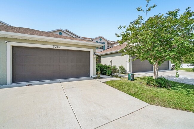 Photo - Heritage Oaks gated community 3/2.5/2 Townhome