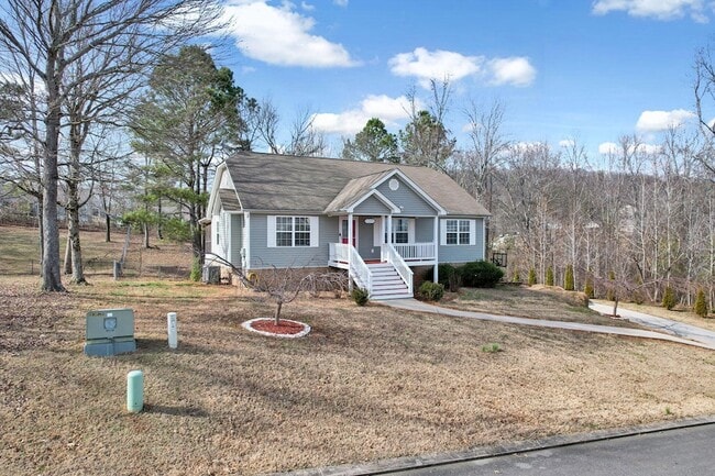 Foto del edificio - 217 Home Pl Ct SE