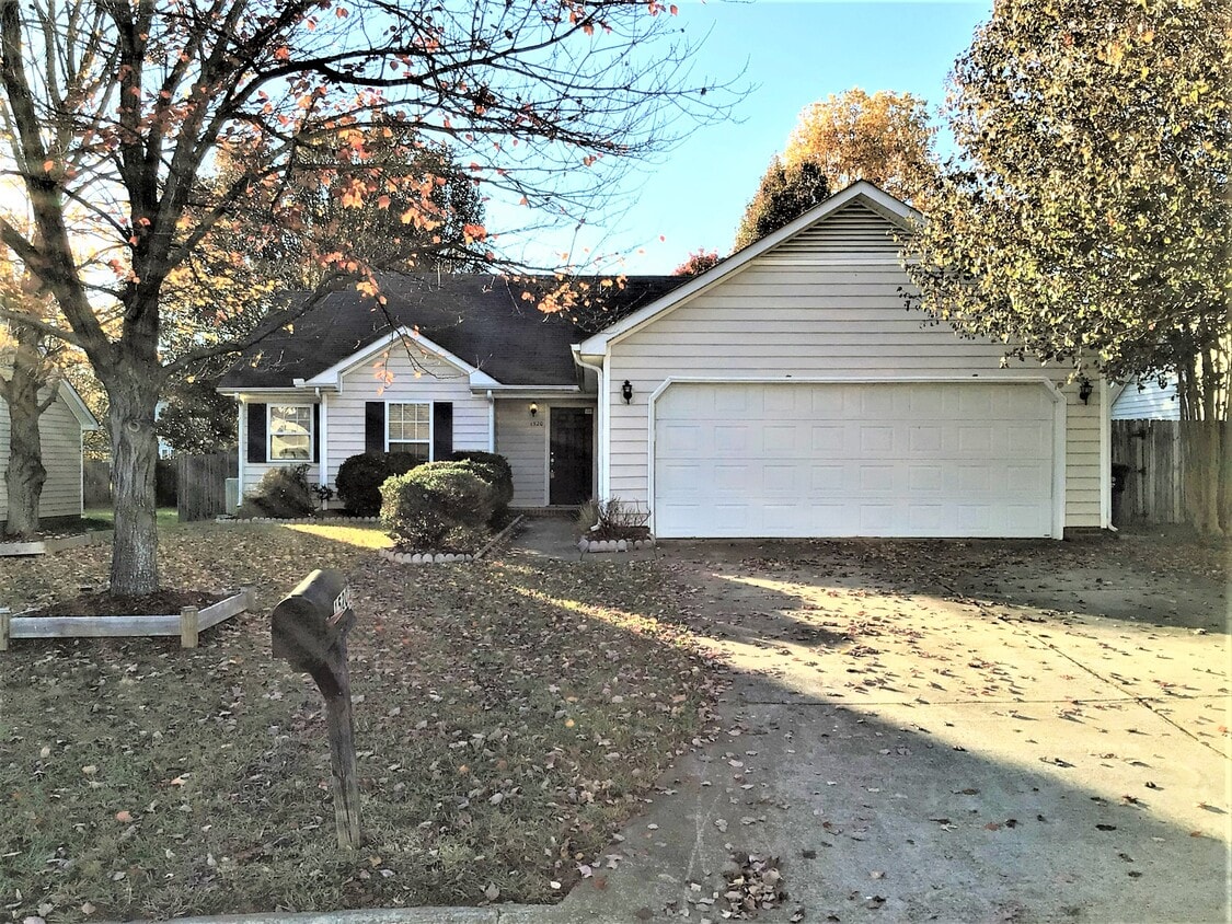 Foto principal - 1520 Eagle Watch Ln