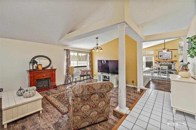 Building Photo - 6319 Valley Wood Dr