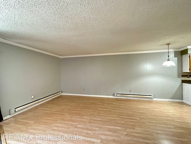 Building Photo - 2 br, 1.5 bath House - 439 Smithridge Park