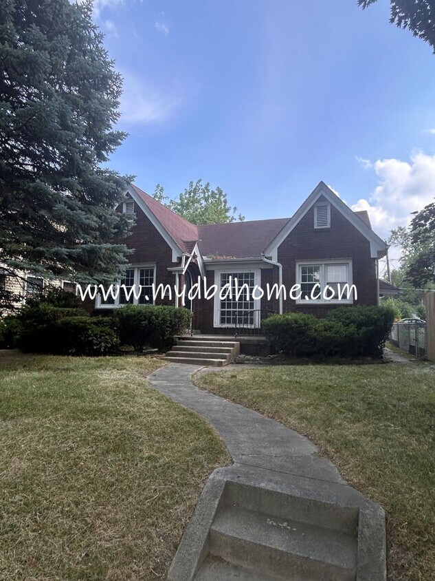 Foto principal - 822 E Rudisill Blvd