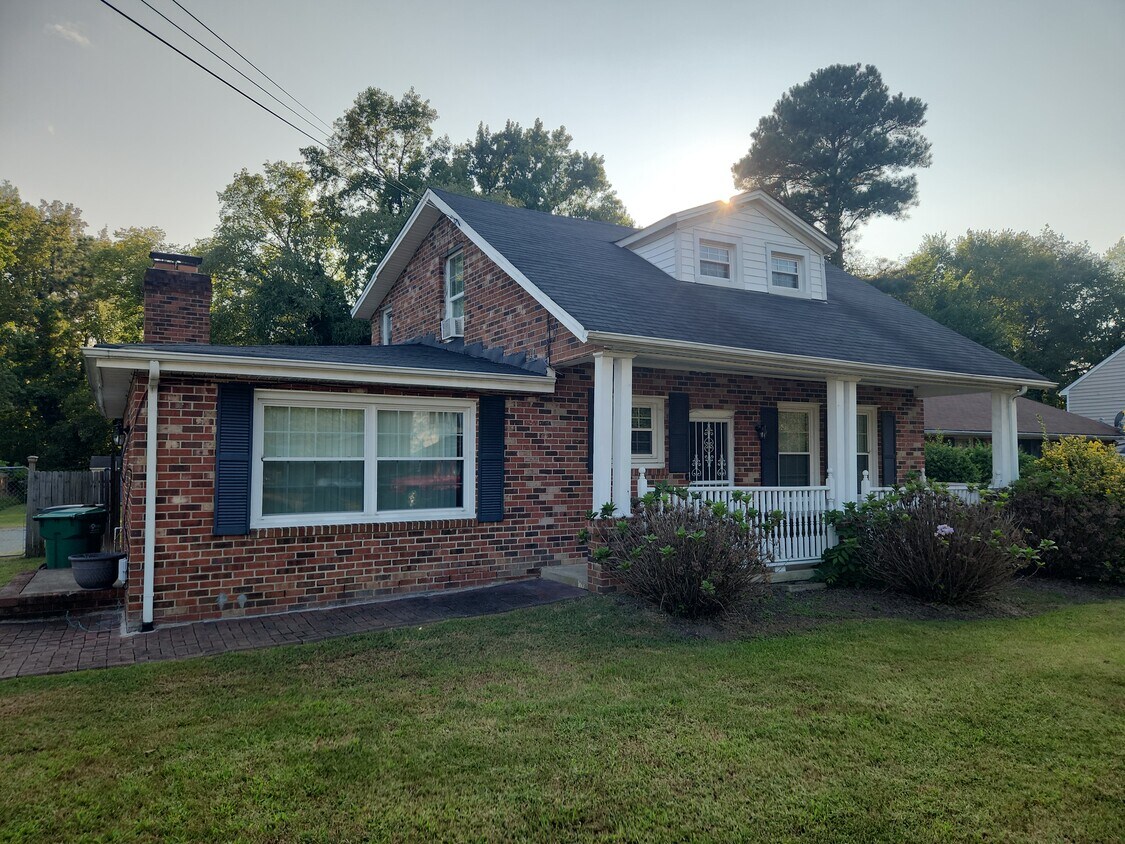 Primary Photo - 1417 Hungary Rd