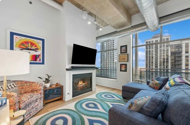 Foto del edificio - 125 E 13th St