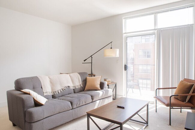 Foto del edificio - 132 N Jefferson St