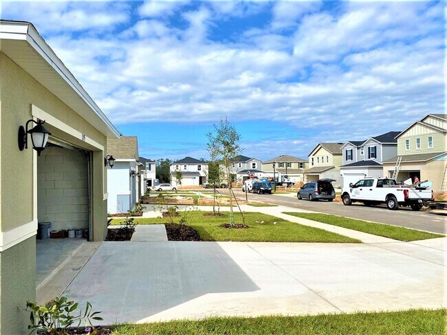 Building Photo - 1179 Papaya Cir.