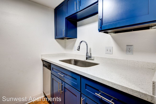 Interior Photo - Sunwest 404 & 502