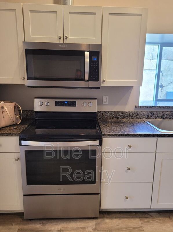 Building Photo - 1311 Barelas St SW