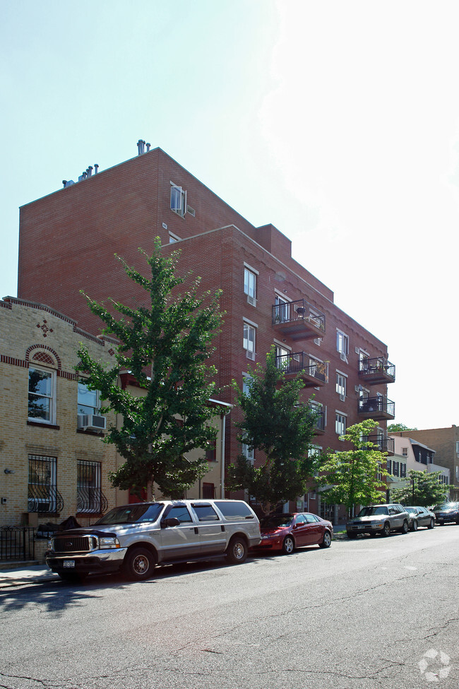 Building Photo - 257 15th Street