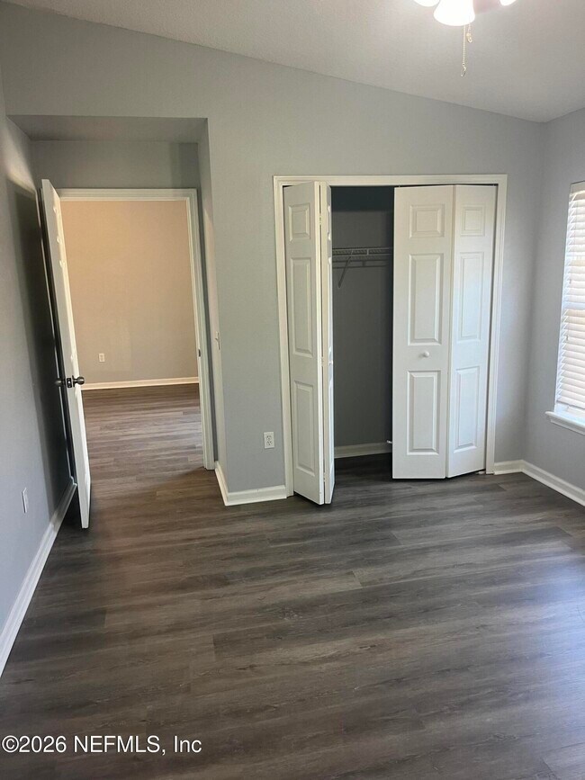 Foto del edificio - 3680 Kirkpatrick Cir