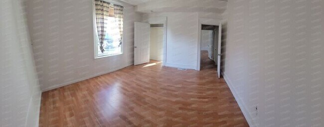 Foto del edificio - First floor- 2 Bedrooms and 1 Bathroom, Pe...