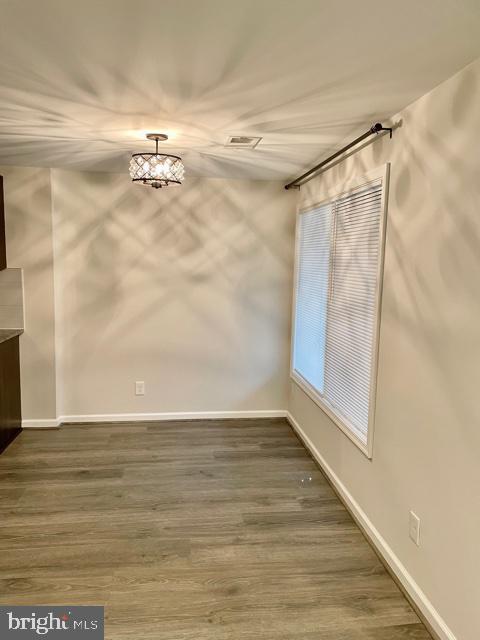 Foto del edificio - 9423 Collette Way