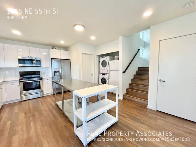 Foto del edificio - 1015 NE 55th St
