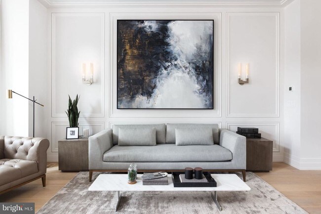 Building Photo - 426 C St NE