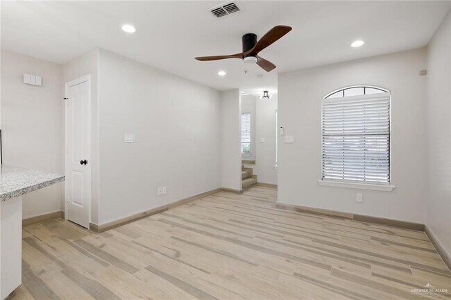 Foto del edificio - 23 N 49th St