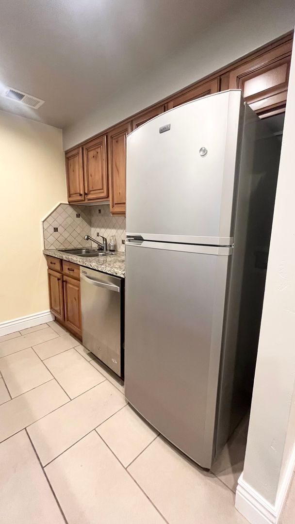 Building Photo - 1 Bedroom/1 Bathroom unit in South Ogden