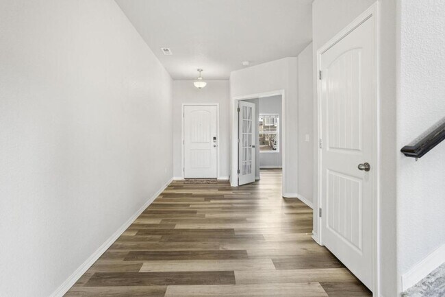 Foto del edificio - 8560 Dry Needle Place