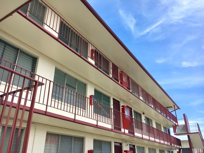 Building Photo - 91-526-526 Ewa Beach Rd