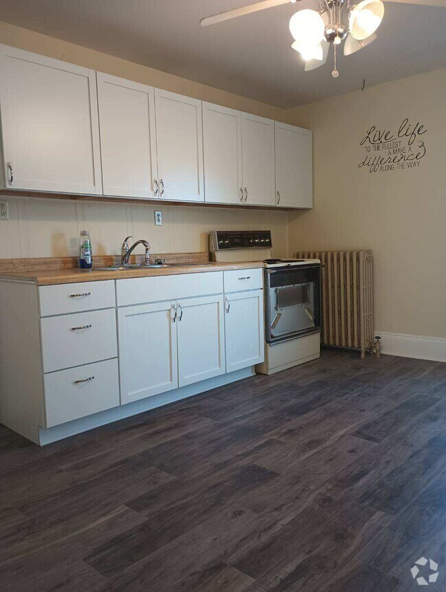 Winnebago Rapids Apartments for Rent with High Ceilings Neenah, WI