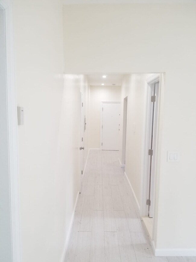 Foto del edificio - 5 Gardner Ave