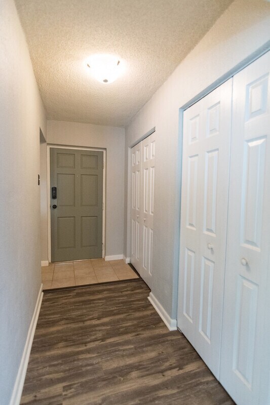 Foto del edificio - 250 Little St