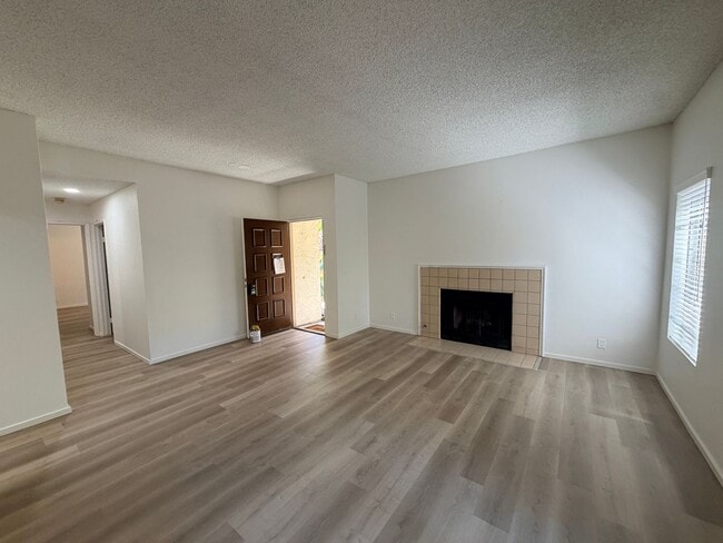 Photo - 2040 Donovan Ct Apartment