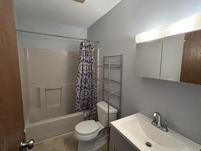 Building Photo - 58 Branch Turnpike