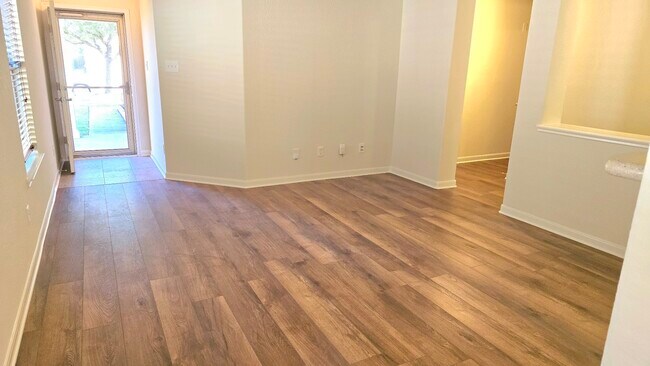 Foto del edificio - 3003 Peachstone Pl