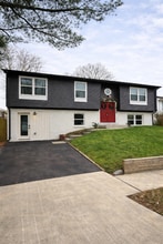 Building Photo - 6818 Ben Franklin Rd