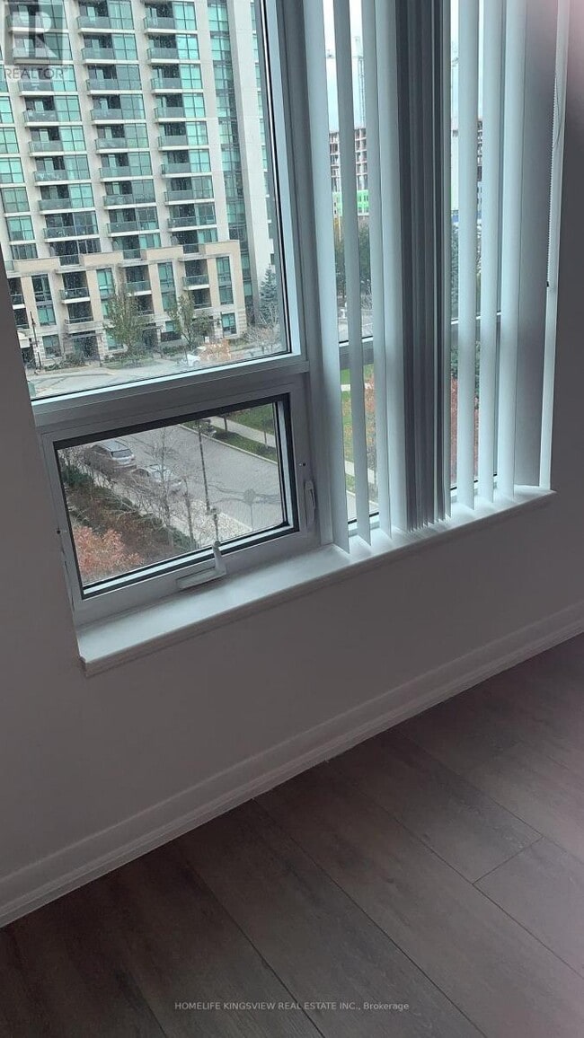 Building Photo - 215 Sherway Gardens Rd