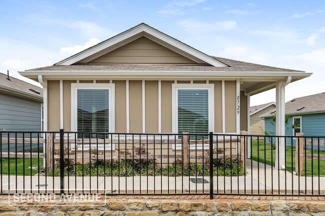 Building Photo - 8729 Cottage Crk Dr