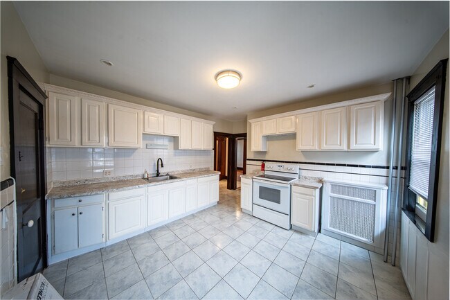 Foto del edificio - 489 Medford St