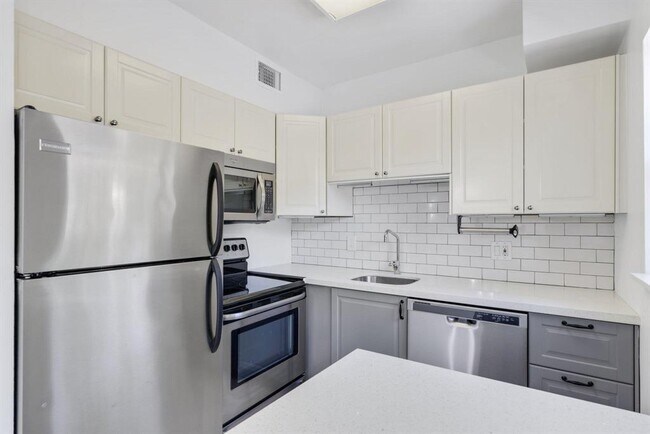 Foto del edificio - 609 NE 13th Ave