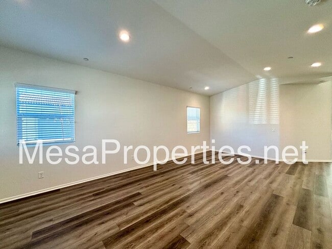 Building Photo - 15387 Patton St