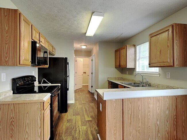 Building Photo - 2340 Brookgate Way