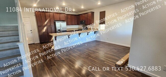 Building Photo - 11084 International Dr