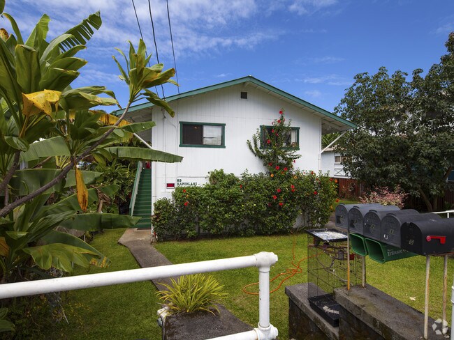 Building Photo - 83 Kapiolani St