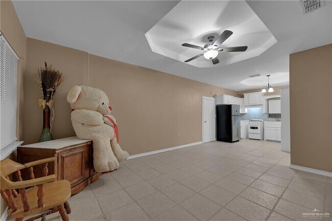 Foto del edificio - 1814 Mimosa St