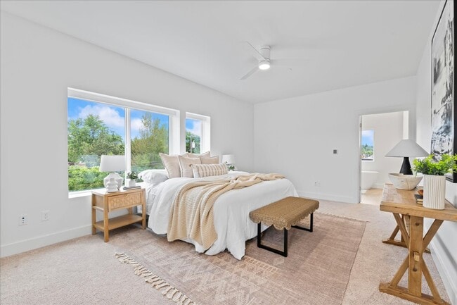 Large Primary Bedroom - 1011 S Orchard St