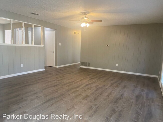 Building Photo - 3 br, 2 bath House - 404 Live Oak Lane