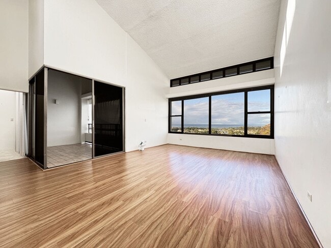 Foto del edificio - Cat Friendly Hawaii Kai Condo with Panoram...