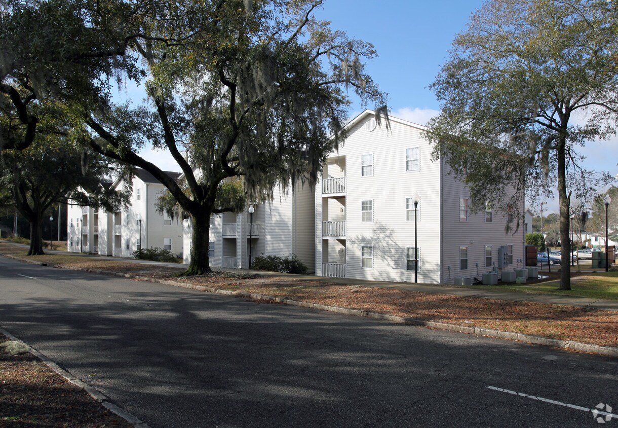 Building Photo - 1105 S 4th St