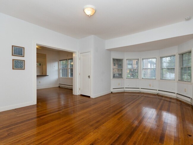 Foto del edificio - 128 Ashmont St