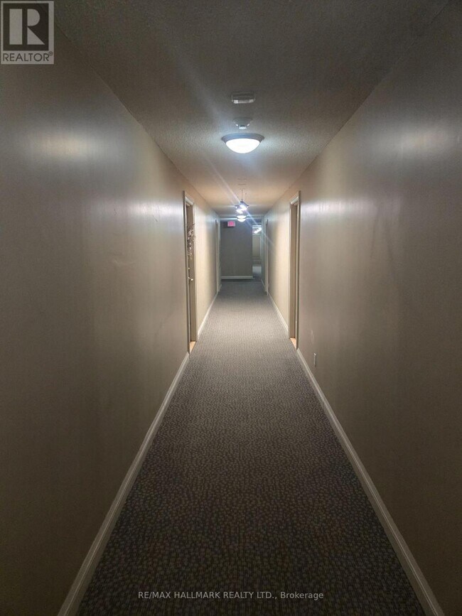 Photo du bâtiment - 3650 Kingston Rd