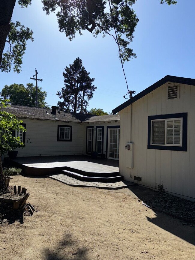 Foto del edificio - Lovely Clarksburg Home!